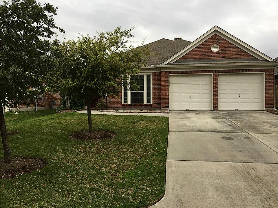 1st image of 26875 Squires Park Dr