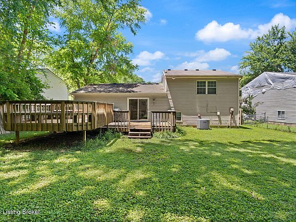 5th image of 5211 Baywood Dr