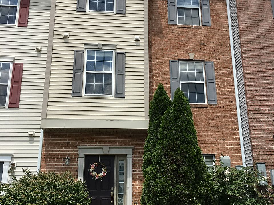1st image of 1904 Gardenia Ct
