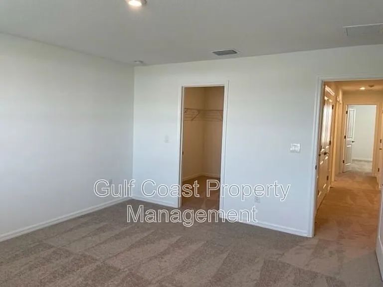 5764 Haven Ter — Photo 13