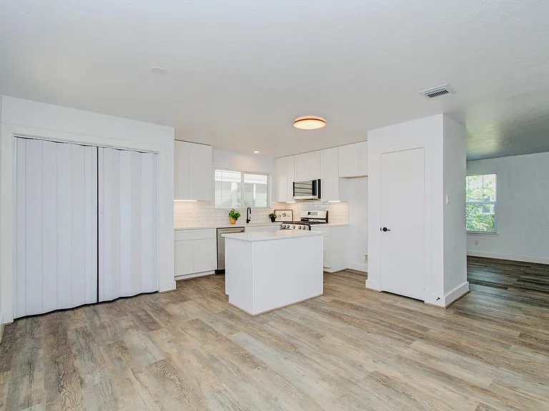 6117 Settlers Square Ln — Photo 23