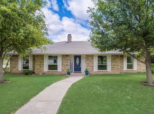 1002 Plateau Dr, Duncanville, TX 75116