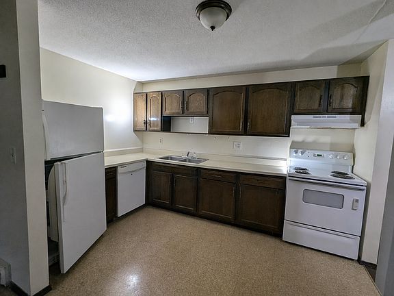 4th image of 112 Capitol Hill Dr #I