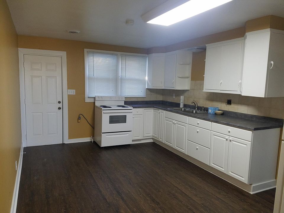 1st image of 4135 S Beaumont Ave Uppr #
