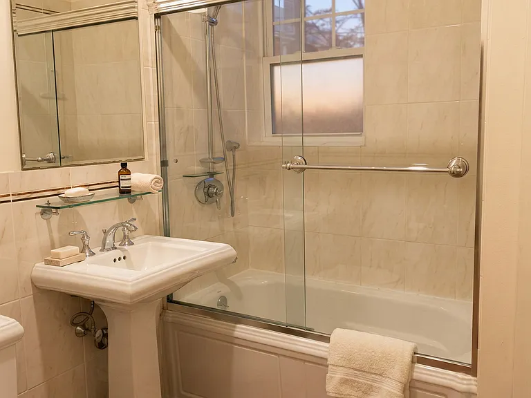 208 Fuller St #208 — Photo 2