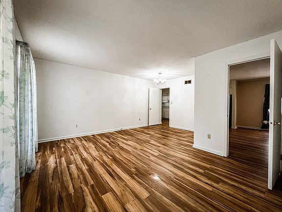 5th image of 346 Concord Dr