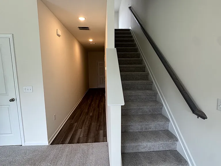 181 Snowdrop Ave — Photo 6