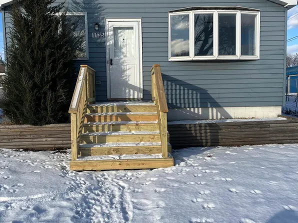 1135 Cherry St, Hammond, IN 46324