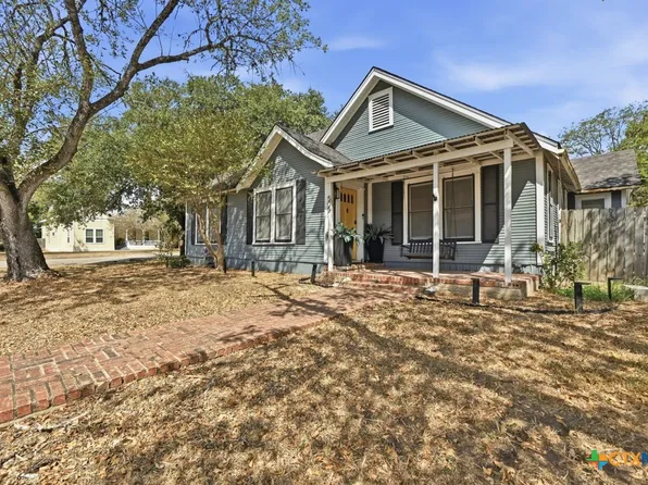 505 E Houston St, Luling, TX 78648