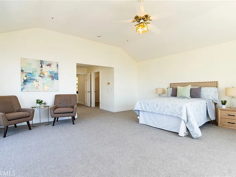 505 Lotus Ln — Photo 8