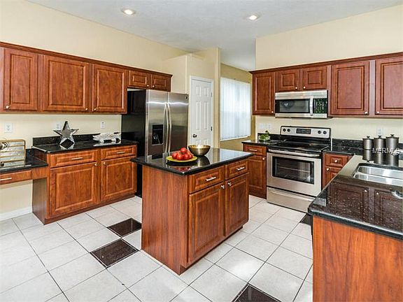 5th image of 1816 Longview Ln