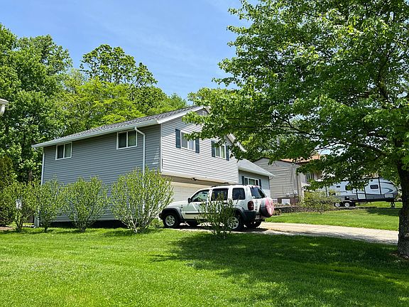 3rd image of 2199 Sherwin Dr