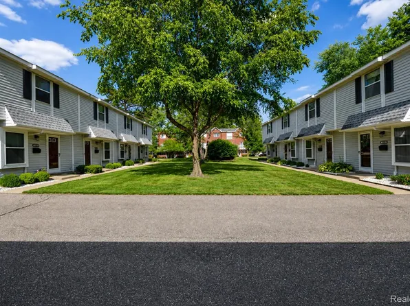 4365 S Crooks Rd, Royal Oak, MI 48073
