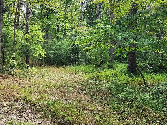 3rd image of 380 Conners Hollow Rd