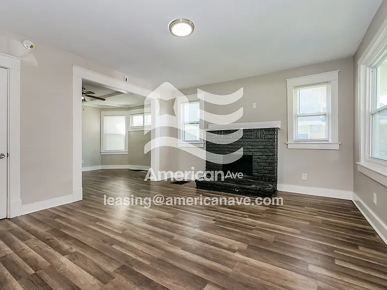 1753923_003_living_room_13734118.jpg