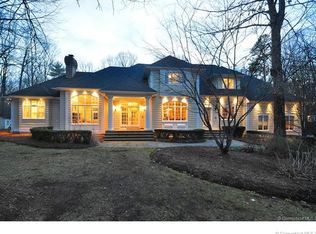 25 Hidden Oak Dr, Farmington, CT 06032