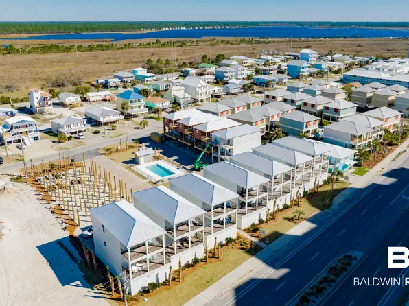 107 E J Cir, Gulf Shores, AL 36542