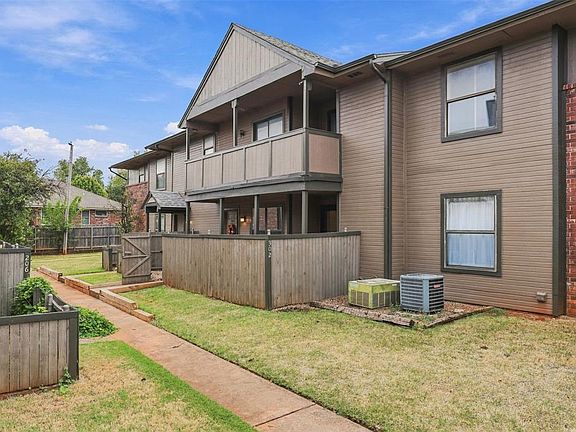 3rd image of 11405 Springhollow Rd APT 302