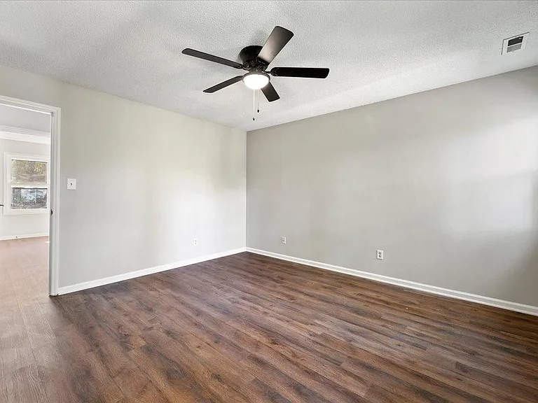 5508 Kaplan Dr — Photo 19