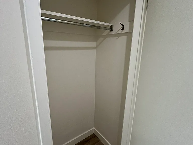 1331 Roxbury Dr #2 — Photo 13