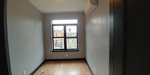 Rented by Loom Group