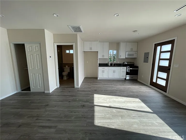 10213 Quill Ave — Photo 14