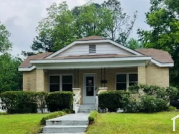 1604 Calloway St, Tuskegee Institute, AL 36088