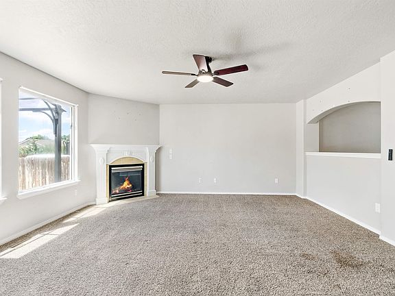 4th image of 3801 E Wicklow Ave