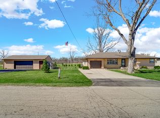 3709 Hawthorne St, Harvard, IL 60033