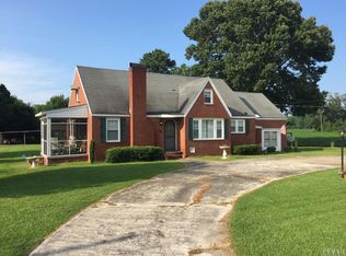1402 W Queen St, Edenton, NC 27932