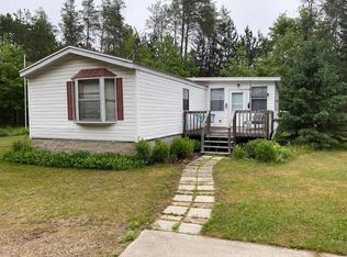 W11651 Purdy Rd, Crivitz, WI 54114