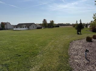 8422 Whitetail Dr, Racine, WI 53406