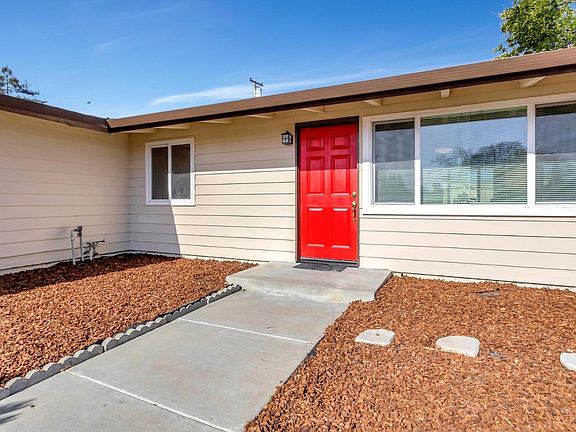4th image of 739 Lakechime Dr