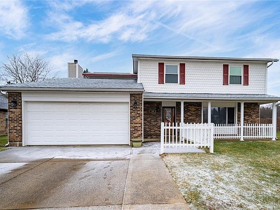 2nd image of 990 Brookwood Ct