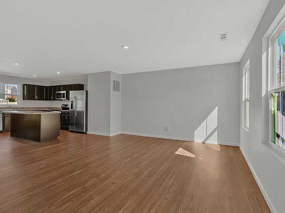 5th image of 2023 Brokeshire Dr