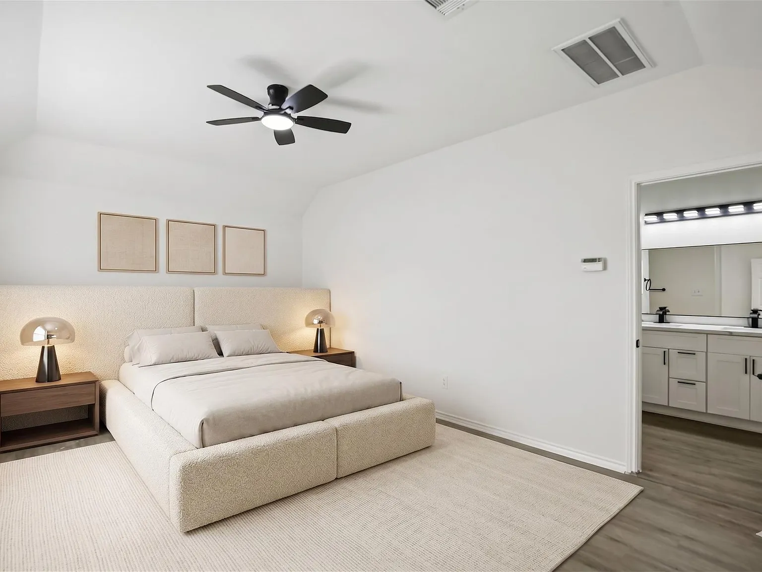 2 bed, 2.0 bath, 1832 sqft, $2,450 — Photo 1