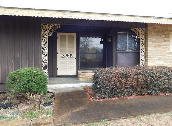 3rd image of 395 22nd St