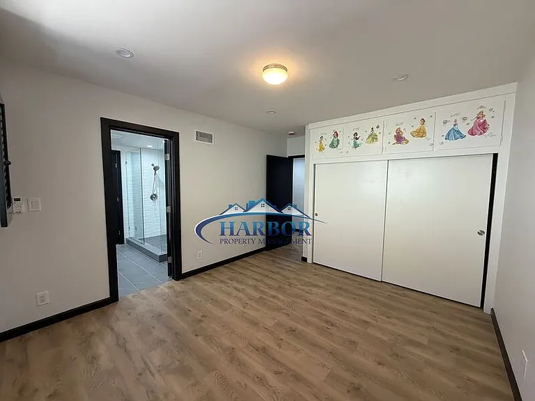 2315 Sparta Dr — Photo 24