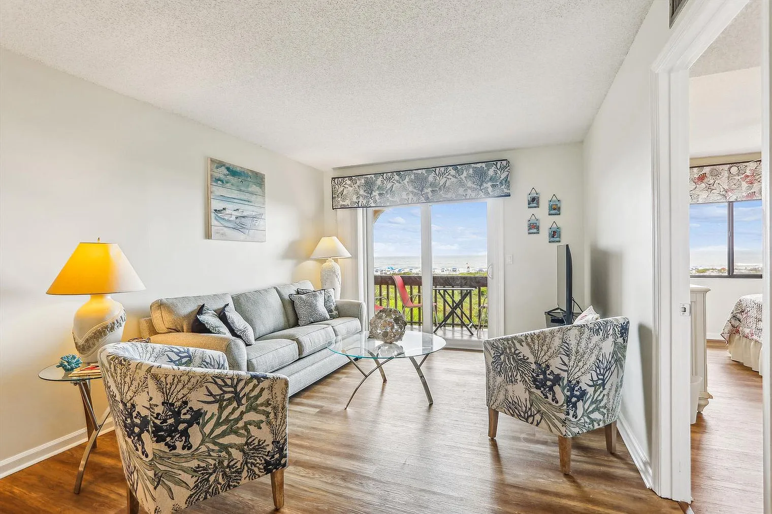 2 bed, 2.0 bath, 871 sqft, $2,736 — Photo 1