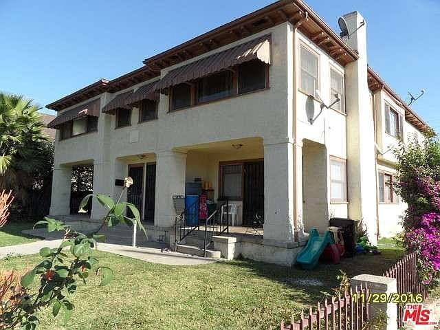 1st image of 2656 Raymond Ave