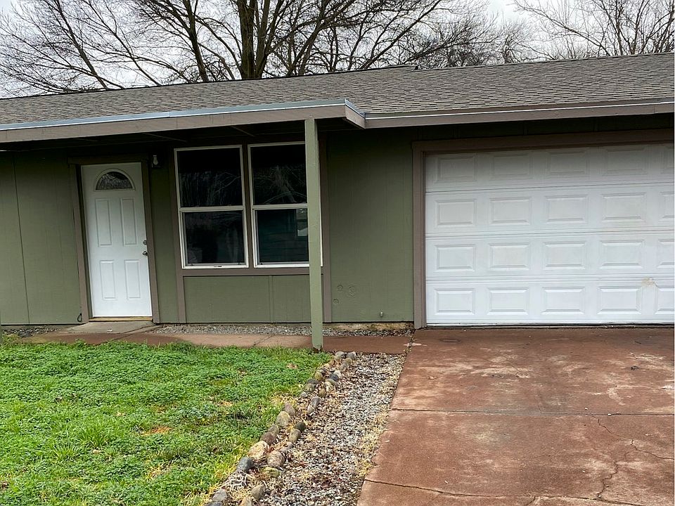 2nd image of 6810 Meadowbrook Dr