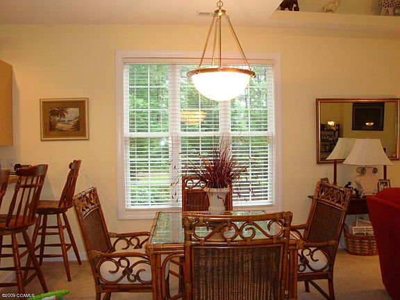 4th image of 214 B RESERVE GREEN Drive #214B