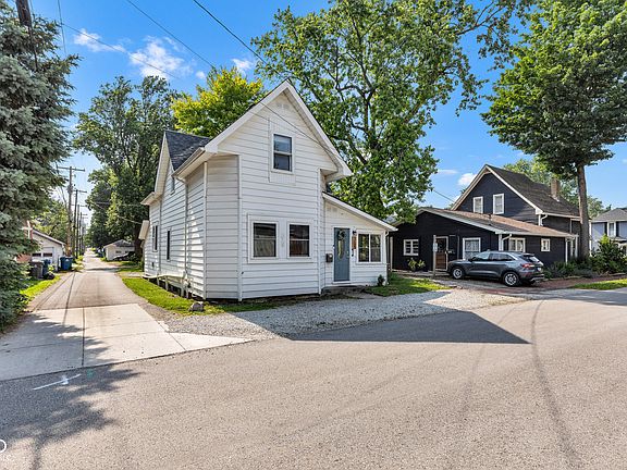 2nd image of 247 N 14th St