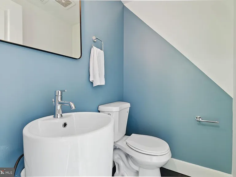 1207 Dellwood Ave — Photo 30