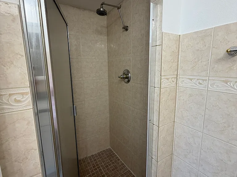 808 Balsamwood Ln — Photo 16