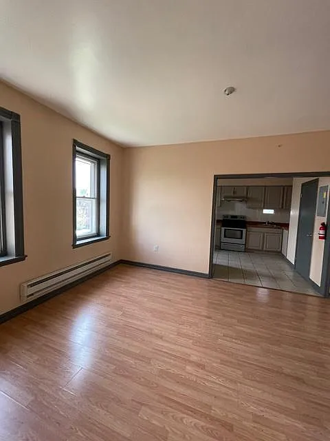 2 bed, $1,375 — Photo 1