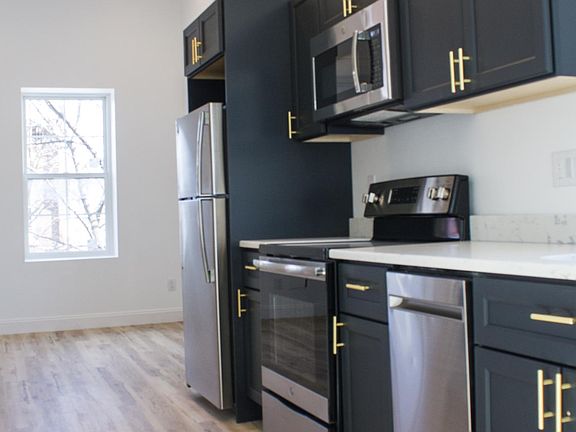 4th image of 2138 N Uber St Floor 3