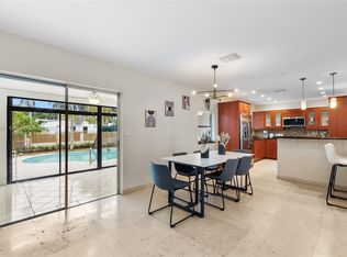 852 Tyler St, Hollywood, FL 33019
