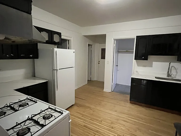 13841 Forest Ave — Photo 8