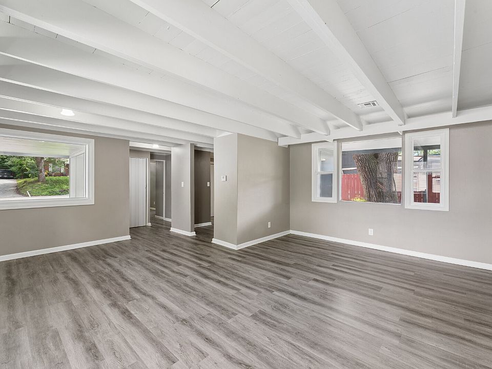 1st image of 4842 Locust Ave